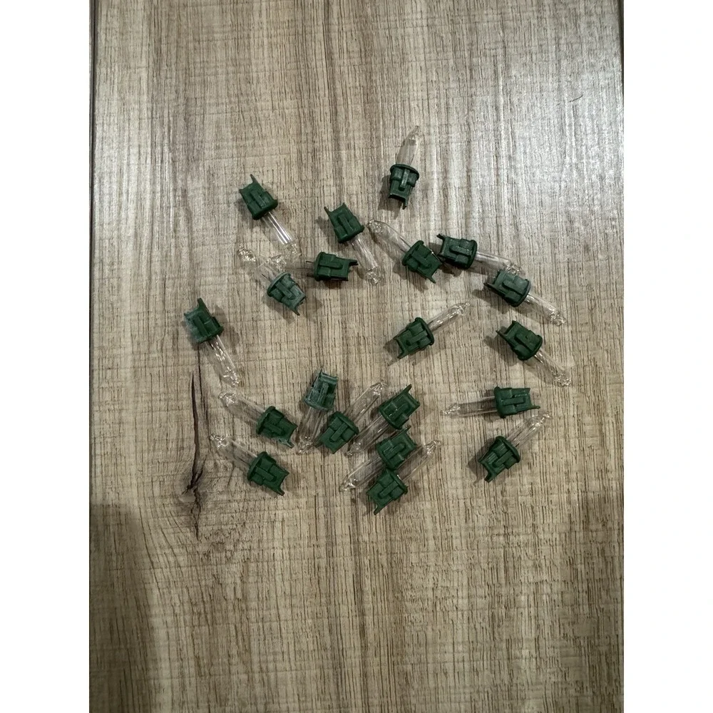 BALSAM HILL CLEAR Incandescent Bulbs (NOT LED) 20 Count Bulb Lights Light